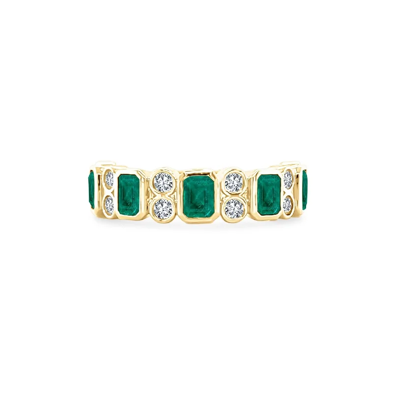 modern minimalist rings for women -Alternating Emerald Cut & Double Diamond Bezel Band